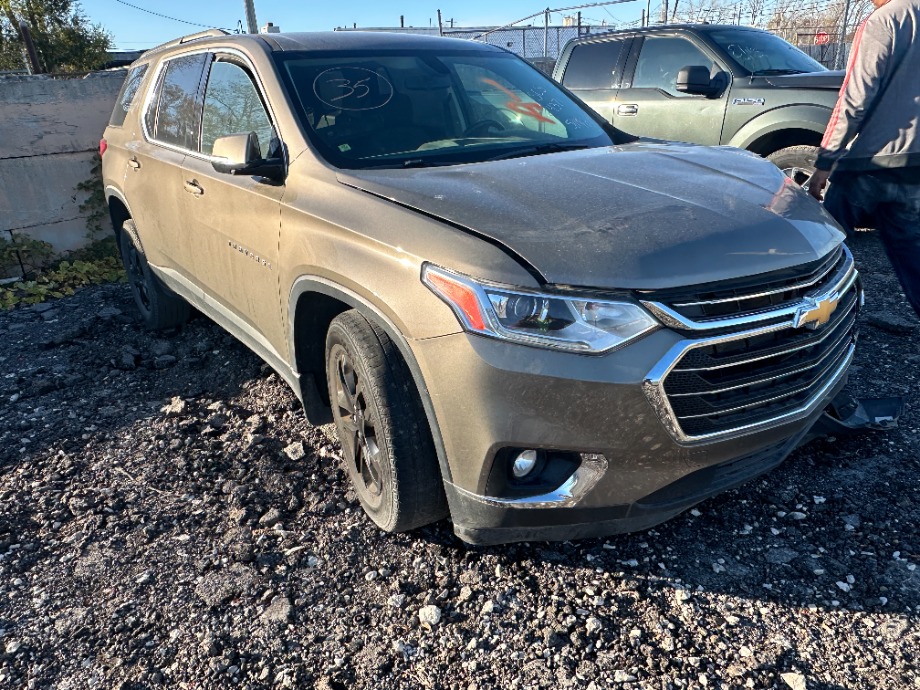 2020 Chevy Traverse LT FWD. DEAL PENDING